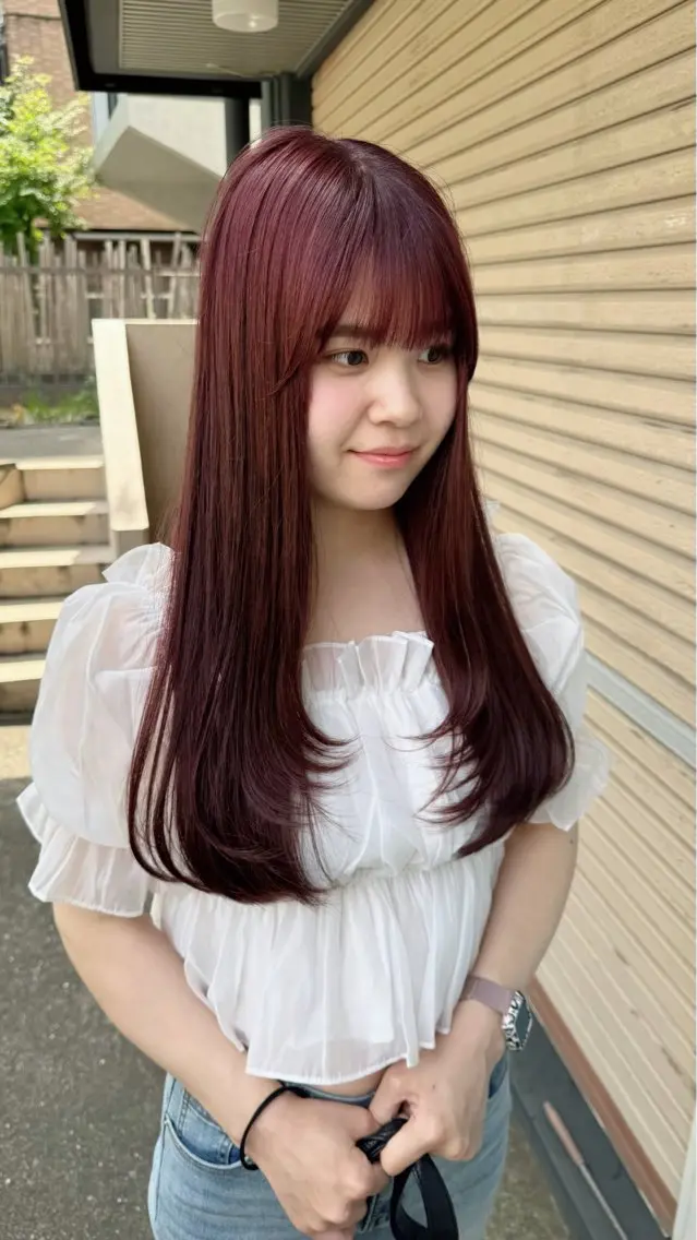 ロング カラー ブリーチ ダブルカラー ブリーチなしカラー ピンクカラー レイヤーカット かりん 🤍のヘアスタイル