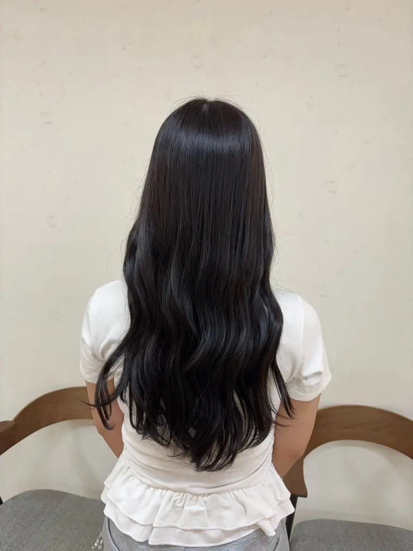 ロング カラー 黒髪 透明感カラー LAMP柏 🦊斉藤かなえのヘアスタイル