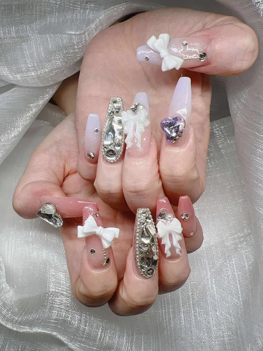 ネイル 長さ出し グラデーション 卒業式 キラキラネイル マグネットネイル ハンドネイル Lee Nailsのネイルデザイン