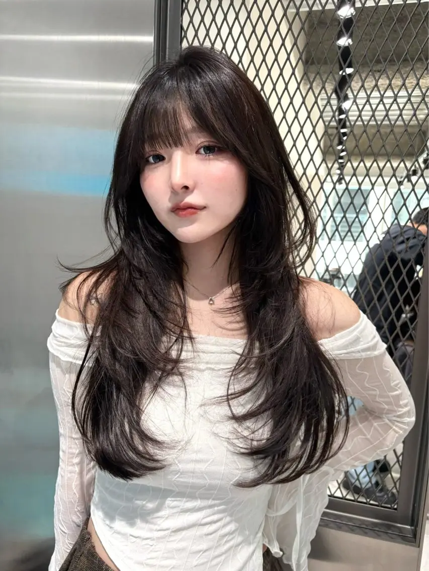ロング ロング カット ヘアカラー トリートメント 谷川が作る熊本1🥇 レイヤーカットのヘアスタイル