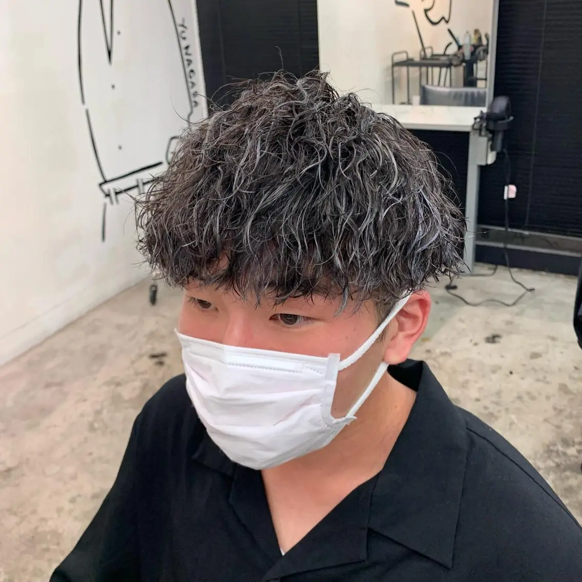 ショート カラー パーマ メンズ メンズハイライト ハイライトカラー ハイライト カット ヘアカラー パーマ メンズ特化美容師/ 藤戸 椋のヘアスタイル