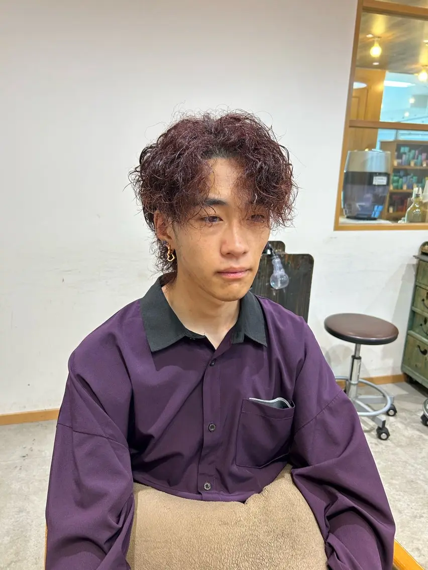 ショート カラー パーマ メンズ 新谷 虎太郎のヘアスタイル