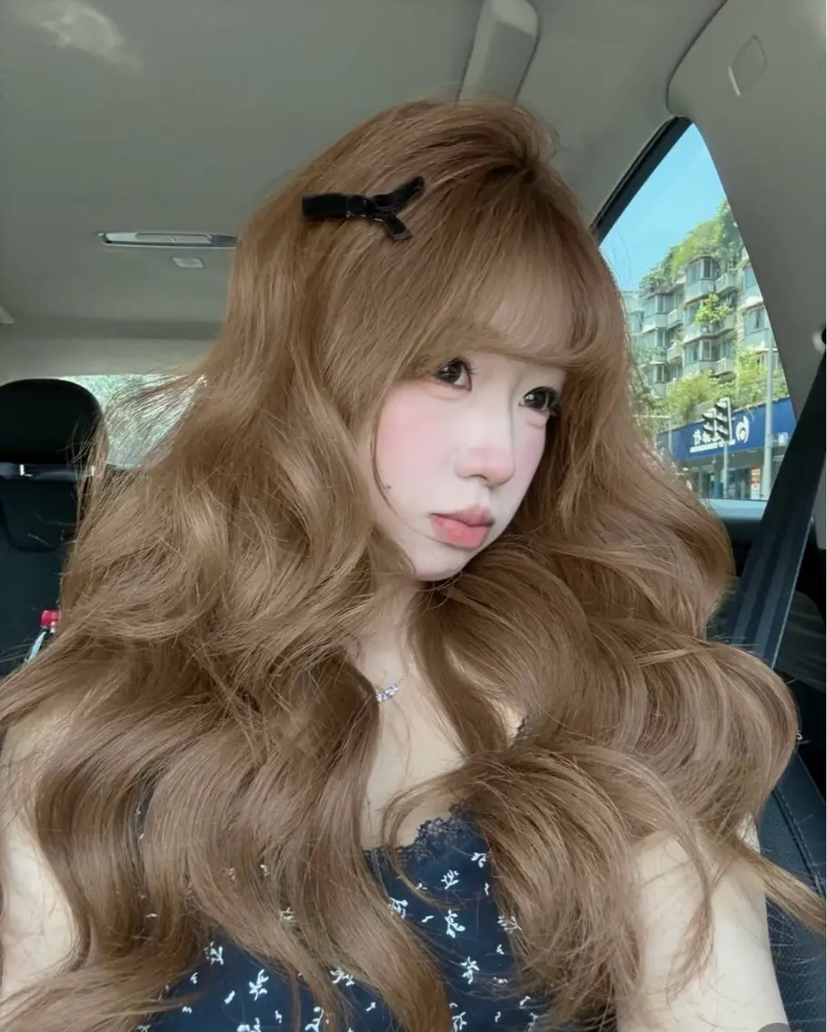 ロング カラー 透明感艶カラー♡ トレンドヘア♡アユミのヘアスタイル