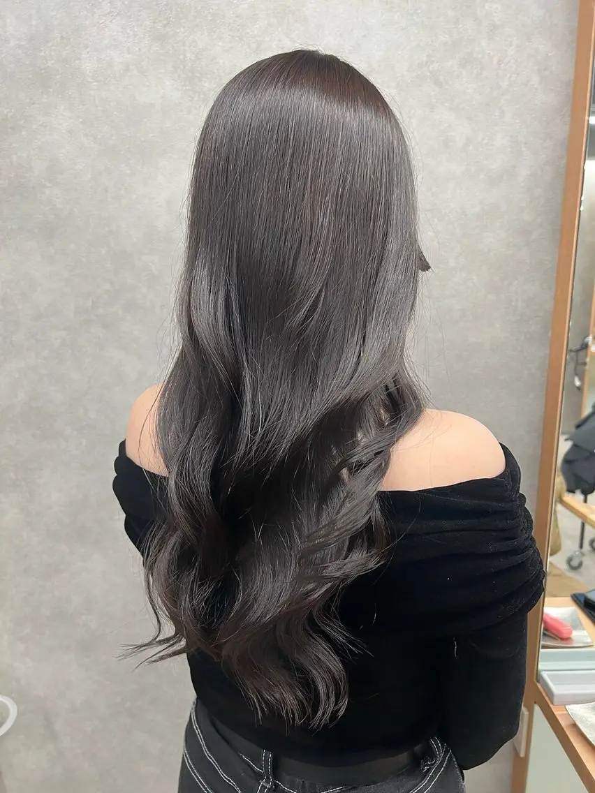 ロング カラー 成田 美樹のヘアスタイル