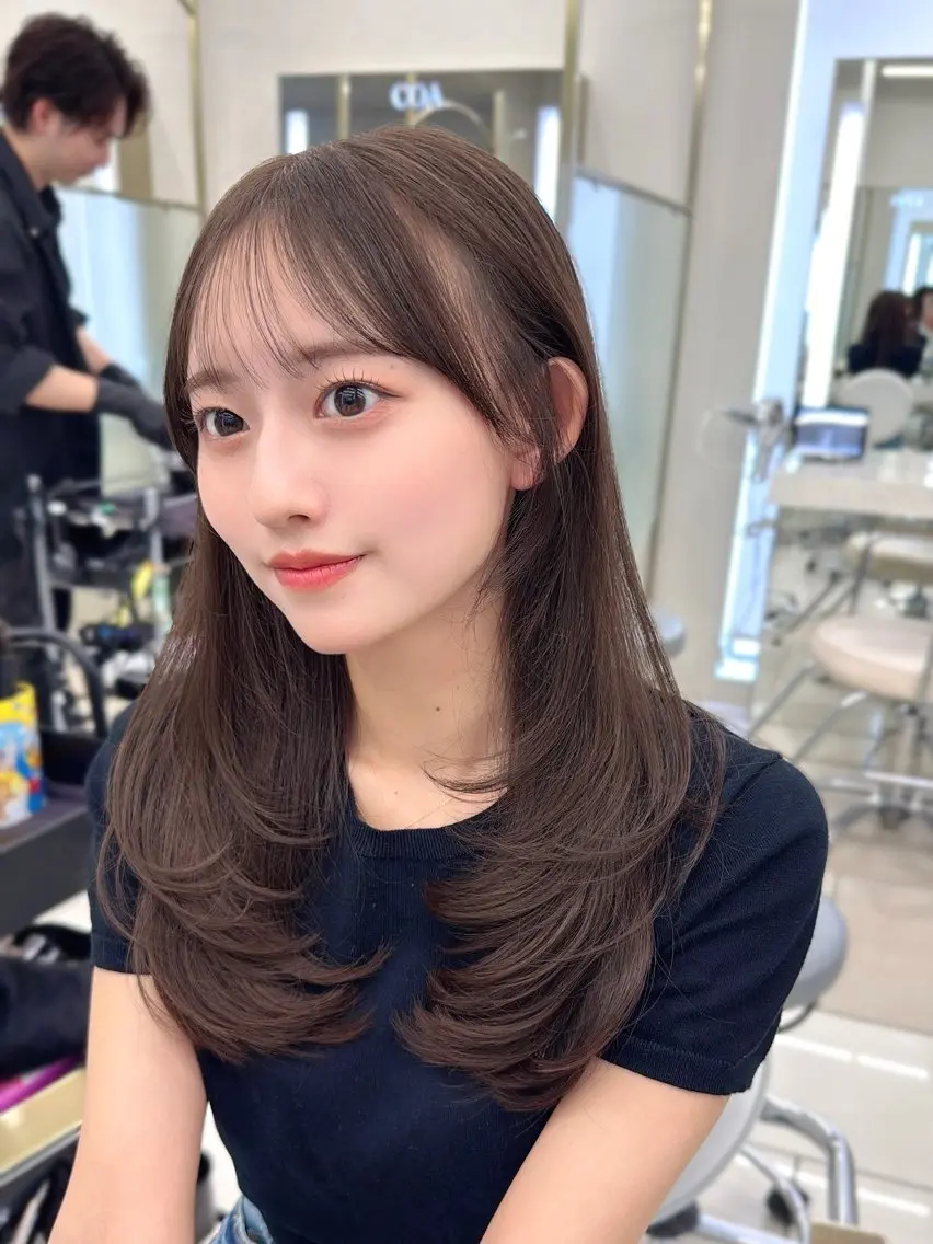 ミディアム 韓国風レイヤー 日向 GINZAのヘアスタイル