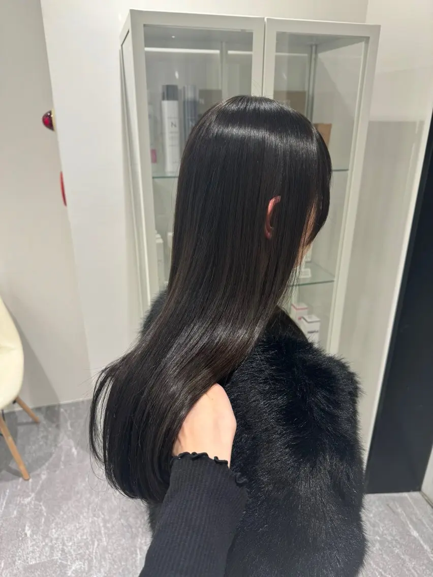 ロング トリートメント 酸熱トリートメント 柔らかい透明感カラー 🎀maria🎀のヘアスタイル