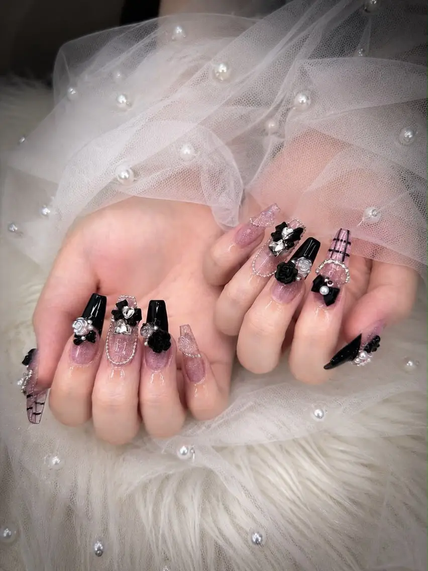 ネイル アートネイル チークネイル フレンチネイル ジェルネイル ガーリー HAPPI NAIL 大国町のネイルデザイン