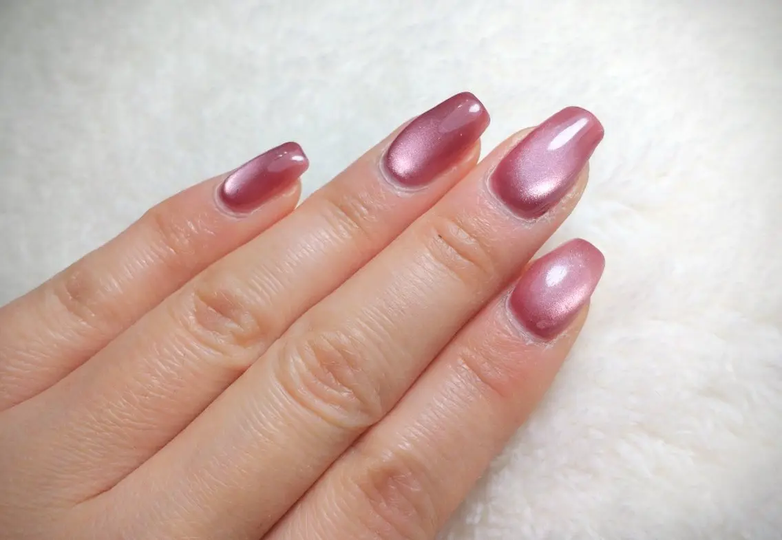 ネイル ハンドネイル フットネイル Nailsalon Latteのネイルデザイン