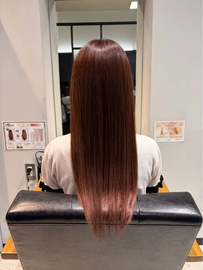 ロング ピンクブラウン コンノ ナチのヘアスタイル