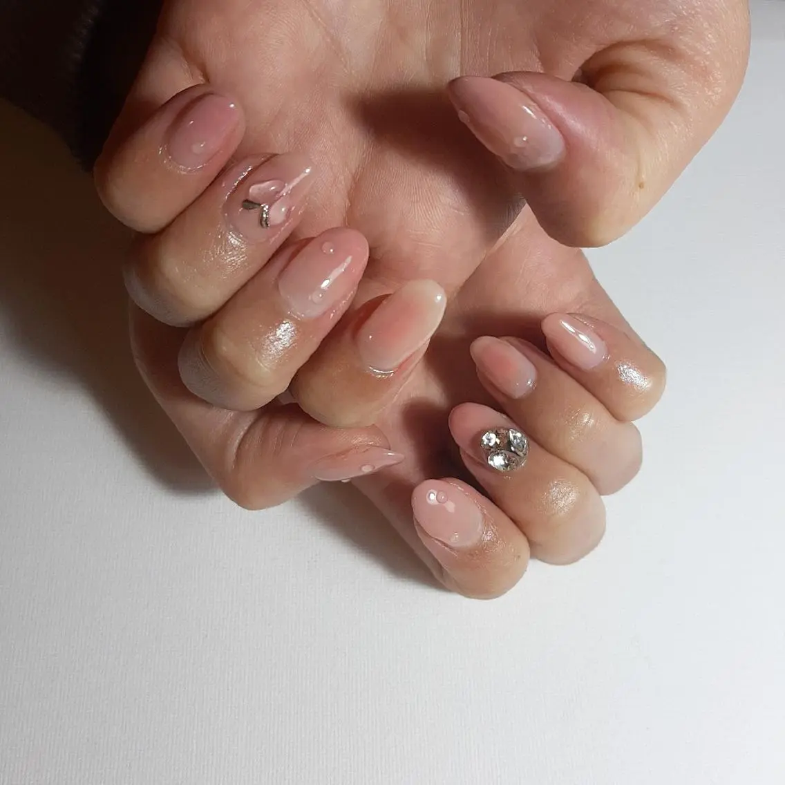 ネイル チークネイル グラデーション owlnail /持込みデザイン専門のネイルデザイン