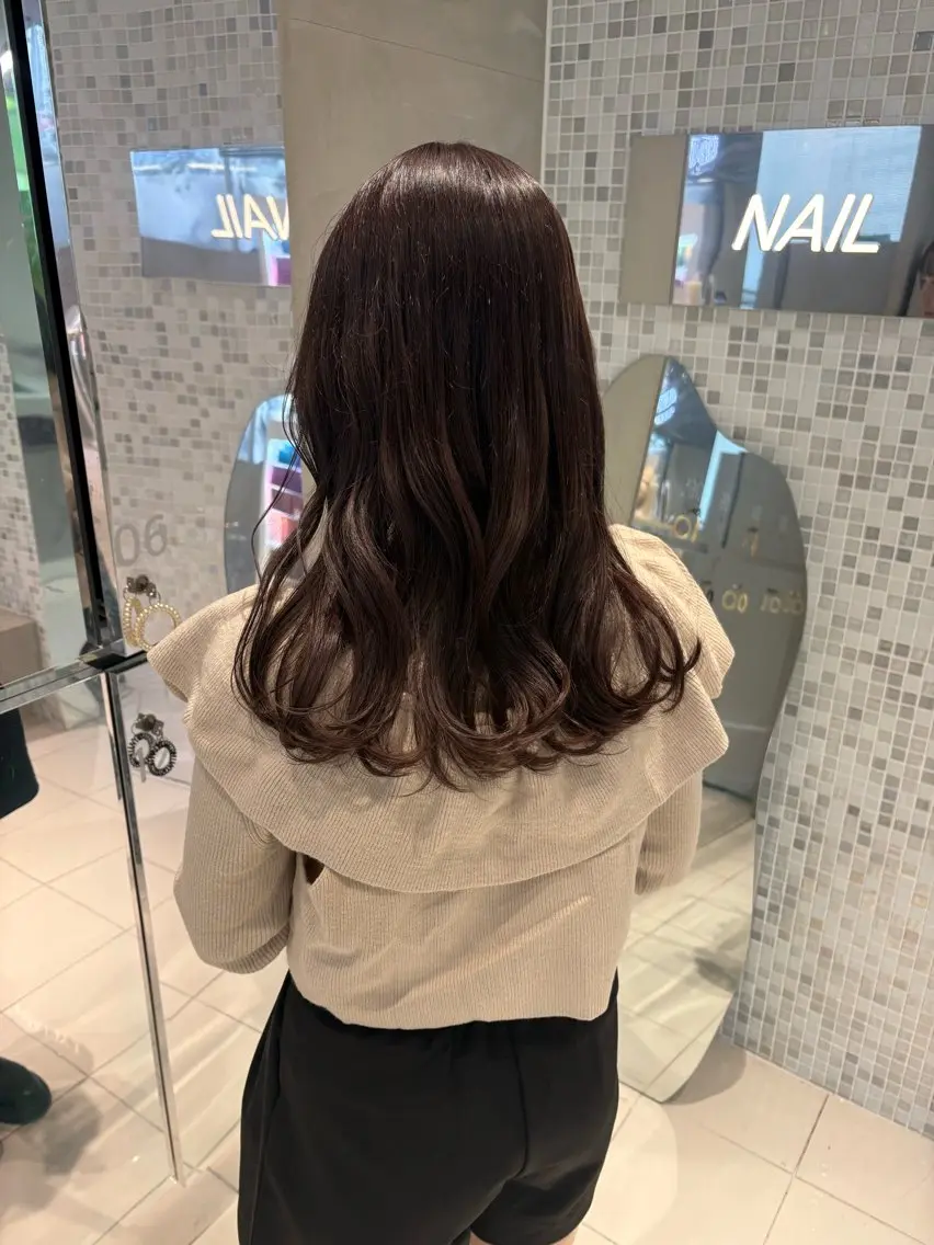 セミロング カラー アディクシーカラー ブラウンカラー ラベンダーカラー ラベンダーブラウン 透明感カラー🫧 nanohaのヘアスタイル