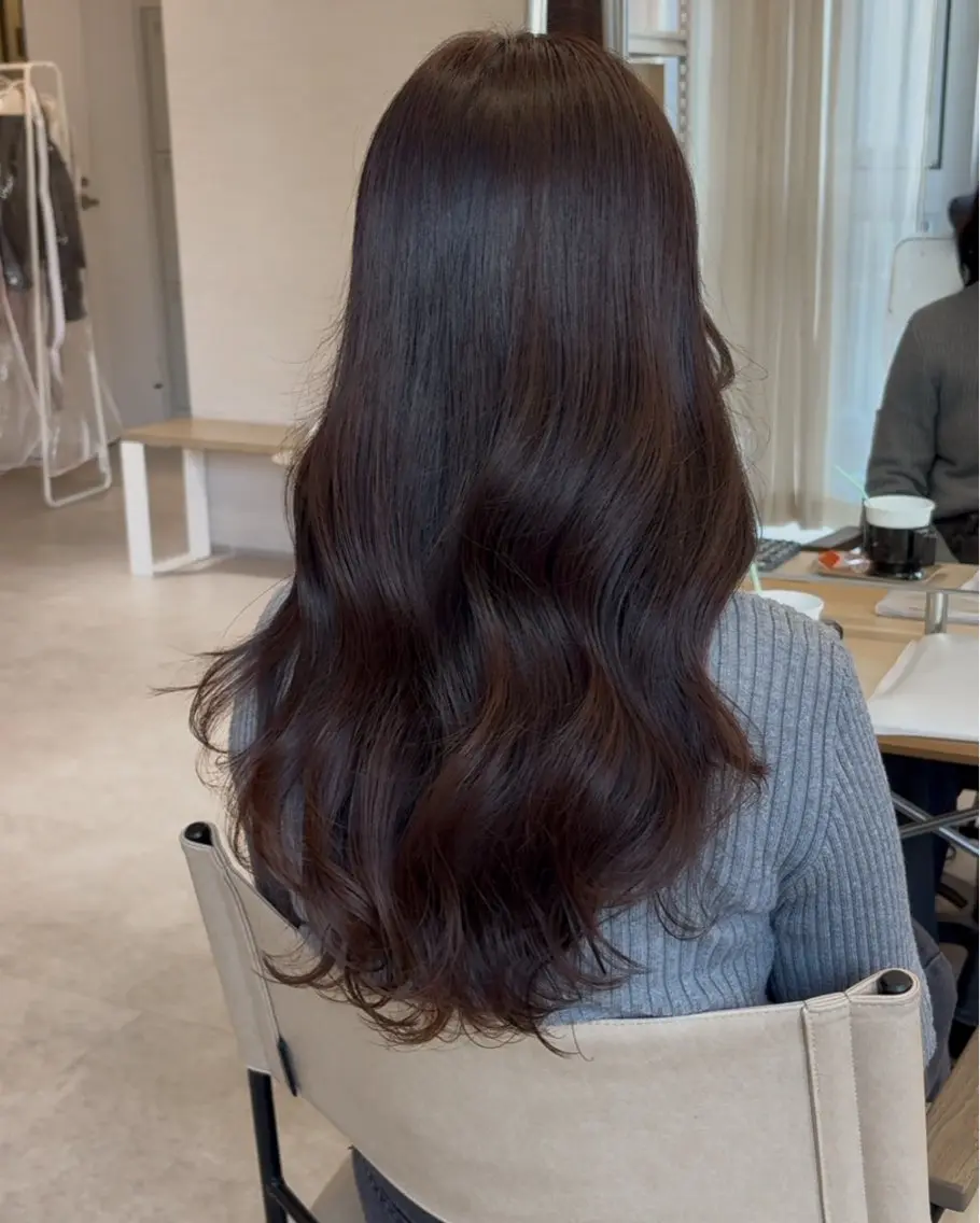 ロング カット ヘアカラー 艶感カラー🫧三浦 衣織のヘアスタイル