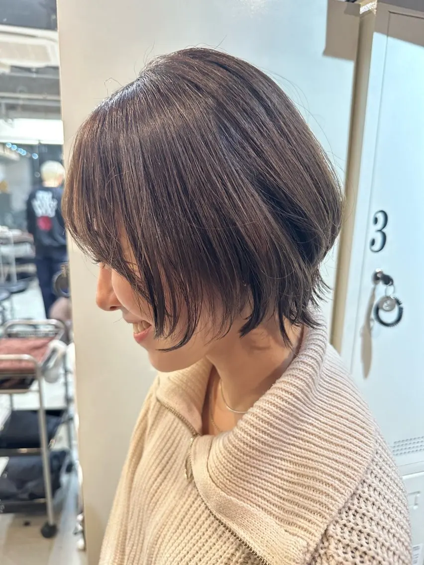 ショート カラー グレージュ ハイライトカラー ボブ ハイライト ウルフカット カット ヘアカラー トリートメント 平日オススメ✨ コスパ&タイパ✨山下のヘアスタイル