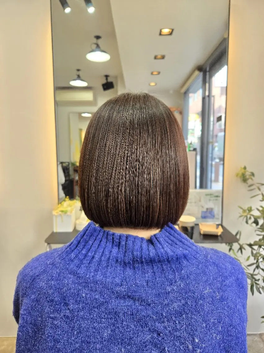 ミディアム ボブ 伸ばしかけ カット 野村 果音(カノン)のヘアスタイル