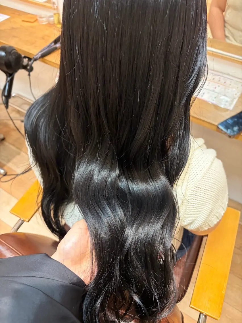 ロング カラー ダークグレー ダークグレージュ グレージュ 🌙赤み消し/韓国/ 艶カラー/suwaのヘアスタイル