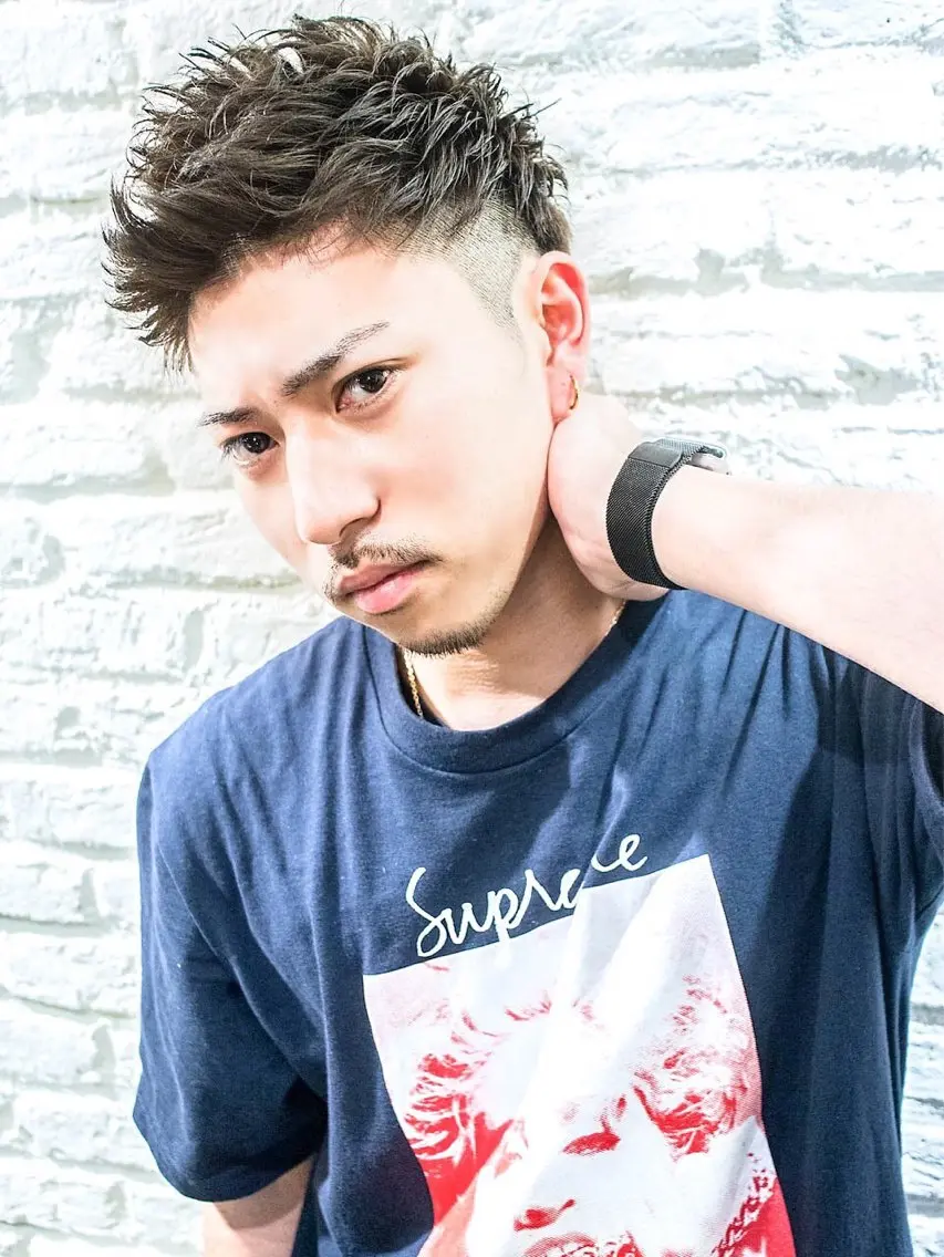 ショート メンズ センターパート マッシュ 刈り上げ カット ヘアカラー ヘアセット ✨🧸チバ ダイスケ🧸✨のヘアスタイル