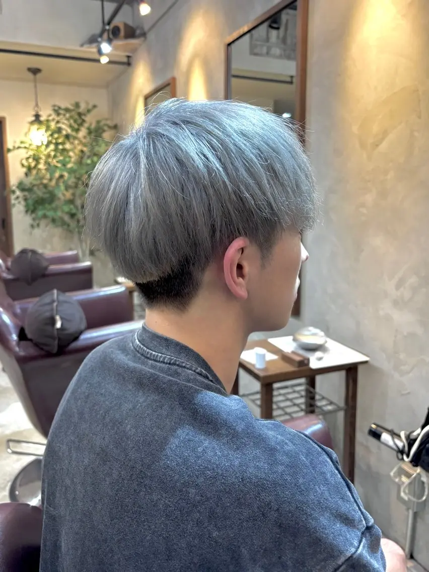 ショート カラー バレイヤージュ 中野裕介のヘアスタイル