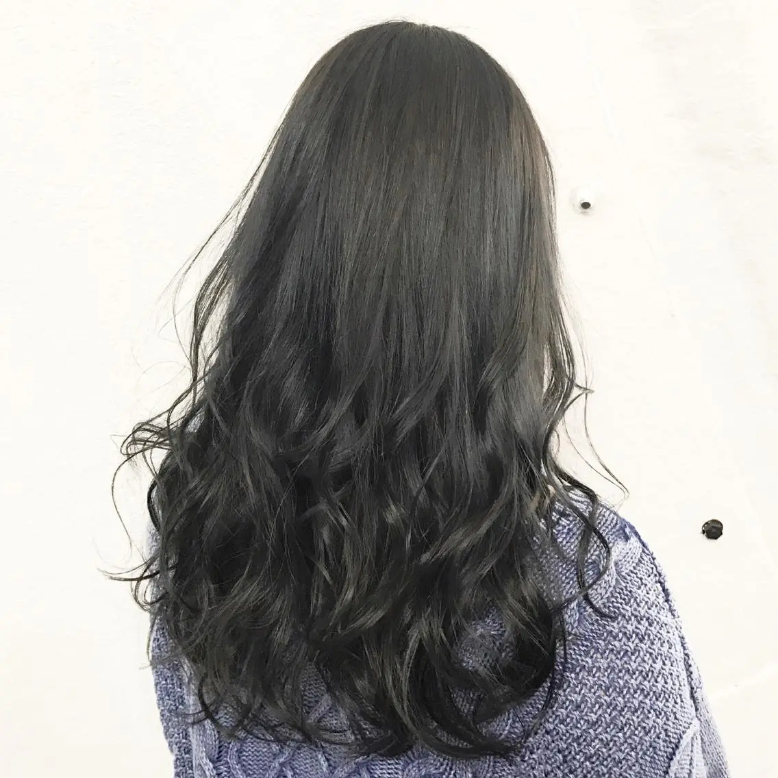 カラー アッシュ ブリーチ 透明感カラー ダークアッシュ ハイライトカラー K-POP好き美容師 🇰🇷Kai.Yのヘアスタイル