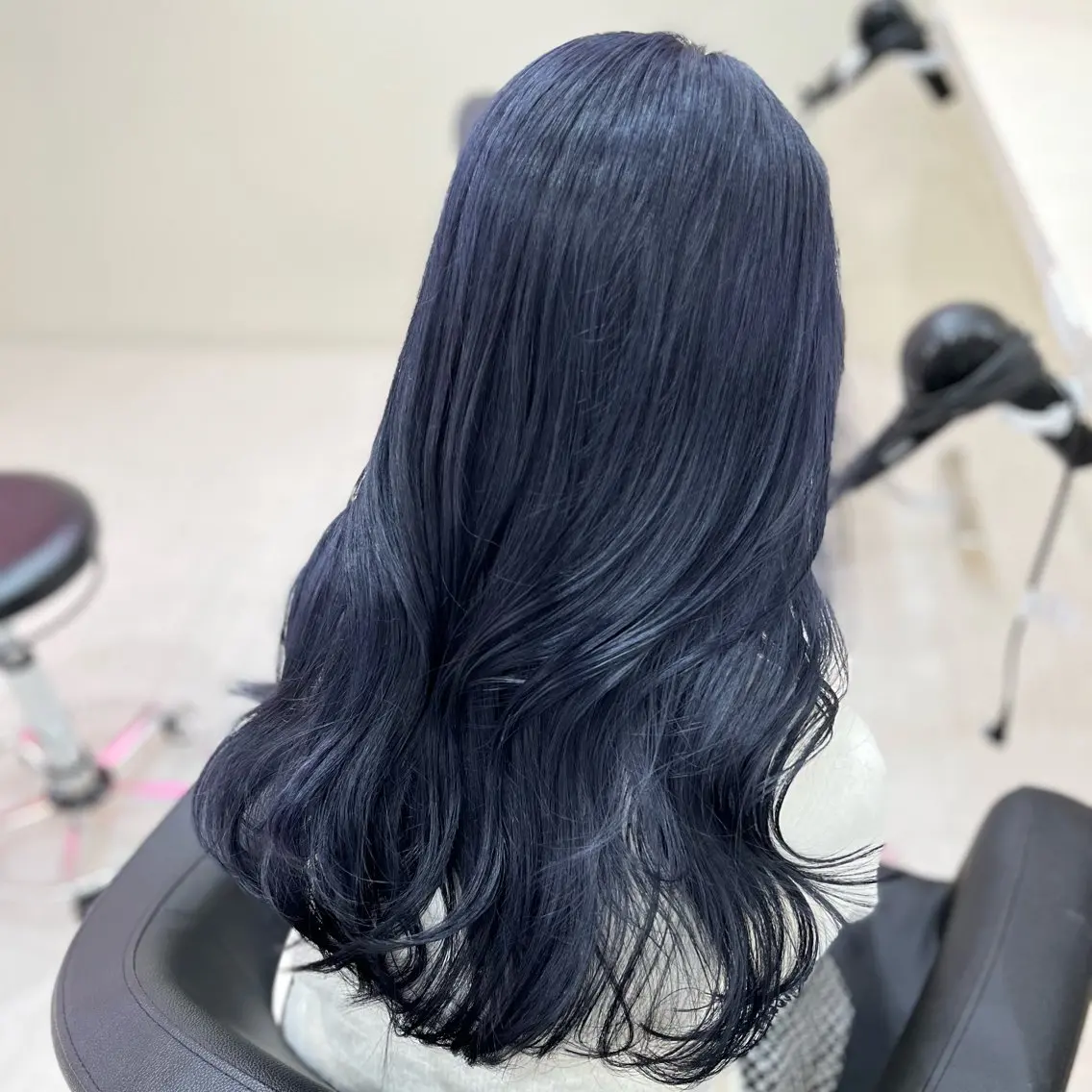 ロング カラー 黒髪 ブルーカラー ブルーブラック 縮毛矯正× ブルーブラック/池袋のヘアスタイル