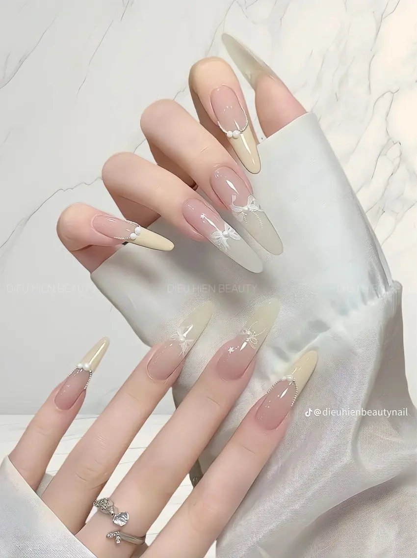 ネイル 韓国ネイル マグネットネイル 持ち込み ハンドネイル Dyo Nail_Royalのネイルデザイン