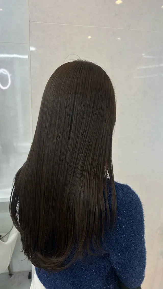 ロング カラー ベージュカラー オリーブベージュ カット ヘアカラー saria [ALEAP]のヘアスタイル