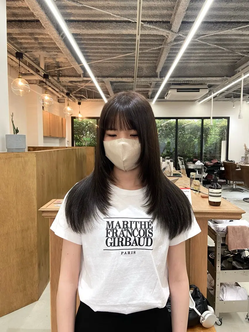 ロング カラー 顔周りカット レイヤーカット ロング カット トリートメント mana/オリーブ /髪質改善/レイヤーのヘアスタイル
