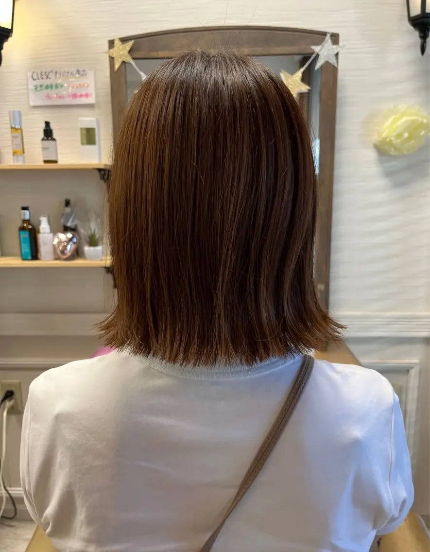 ミディアム ボブ 外ハネヘア 中村 由布紀のヘアスタイル