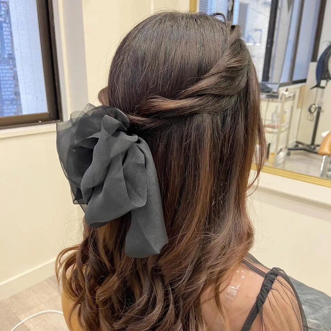 セミロング ヘアアレンジ ワタナベ リリコのヘアスタイル