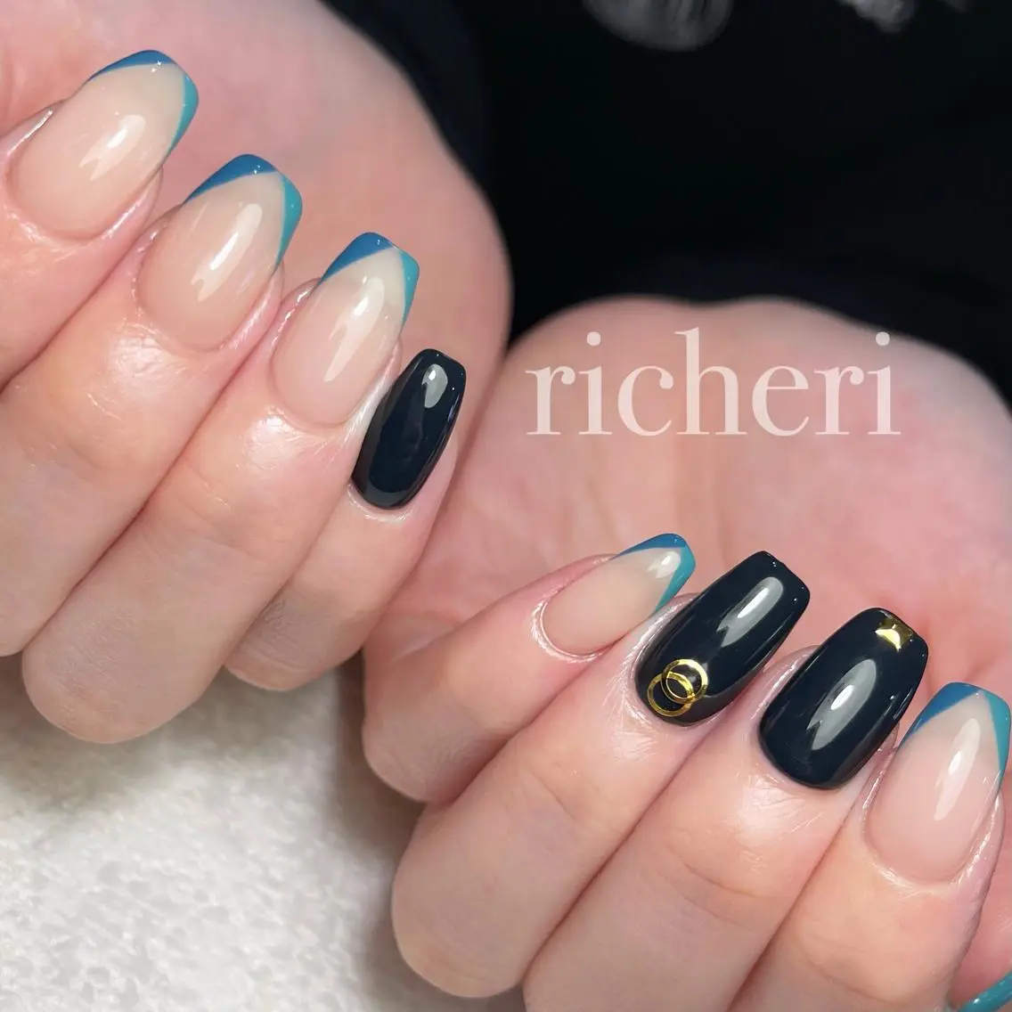 ミディアム ネイル 韓国風ヘア アートネイル チークネイル フラッシュネイル フレンチネイル ハンドネイル richeri beautyのネイルデザイン