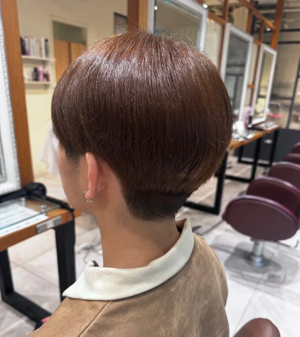 カラー 三留 愛未のヘアスタイル