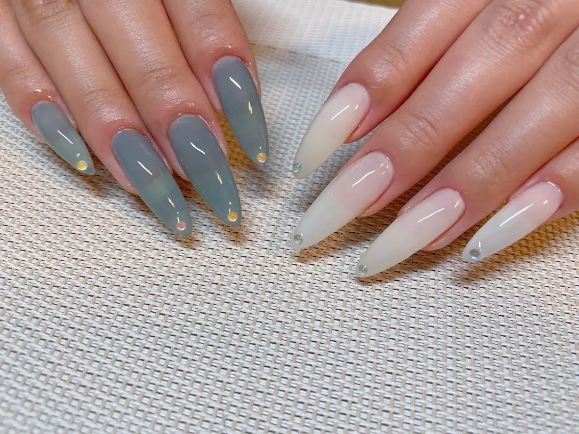 ネイル ストーンネイル ハンドネイル エン Nail salonのネイルデザイン