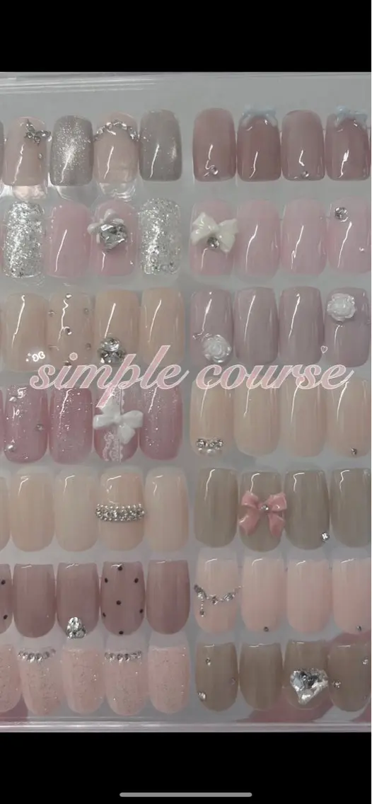 ネイル ハンドネイル EmaNail🎀 Haaruのネイルデザイン