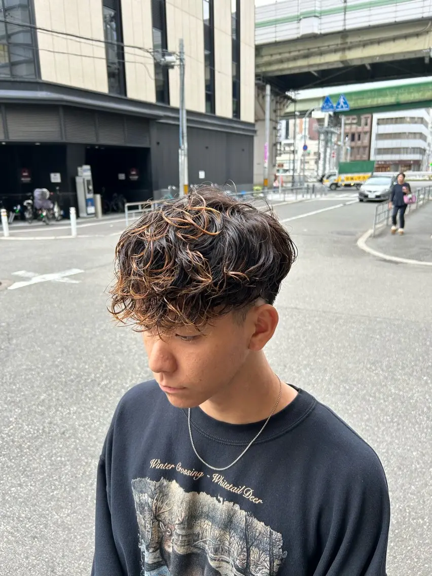 ミディアム ミディアムパーマ 奥 圭人｜メンズスタイルのヘアスタイル