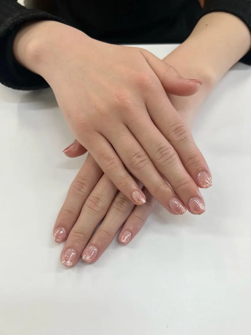 ネイル ラメ(グリッター) ラメグラデーション Tsuneyama yukaのネイルデザイン
