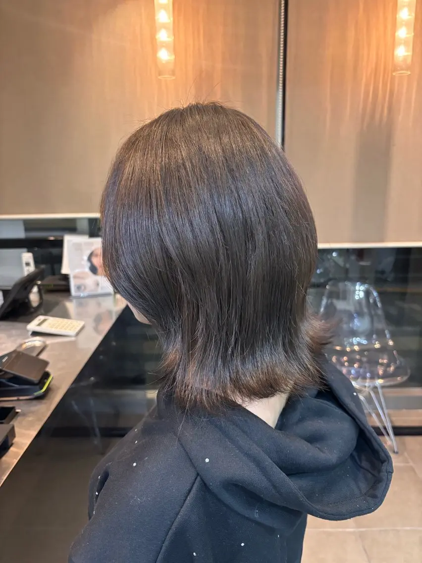 ショート カラー グレージュ ヘアカラー 𝗬𝗨𝗔 🐈‍⬛のヘアスタイル