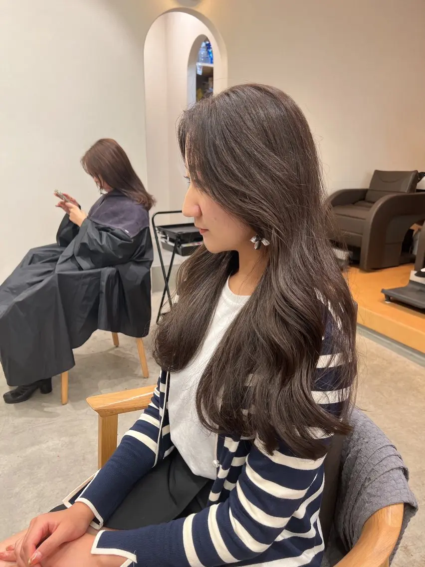 ロング カラー ロングレイヤー グレージュ レイヤーカット ロング カット ヘアカラー トリートメント 誰より丁寧なカット/ 小林輝/レイヤーのヘアスタイル