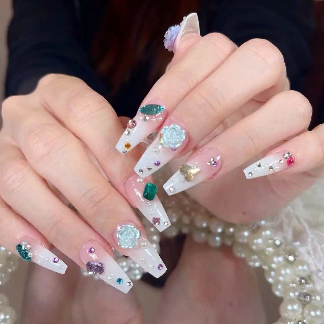 ネイル オーロラネイル 長さ出し フラッシュネイル フレンチネイル ジェルネイル ハンドネイル ハンドケア CiCi NailSalonのネイルデザイン