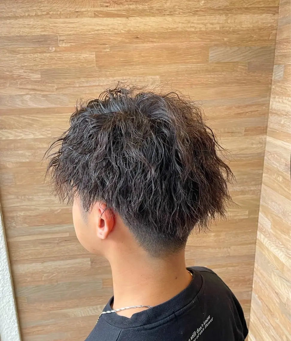 パーマ 市妙 瑠基のヘアスタイル