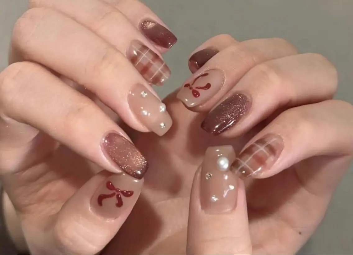 ネイル ハンドネイル Betty nail サロンのネイルデザイン