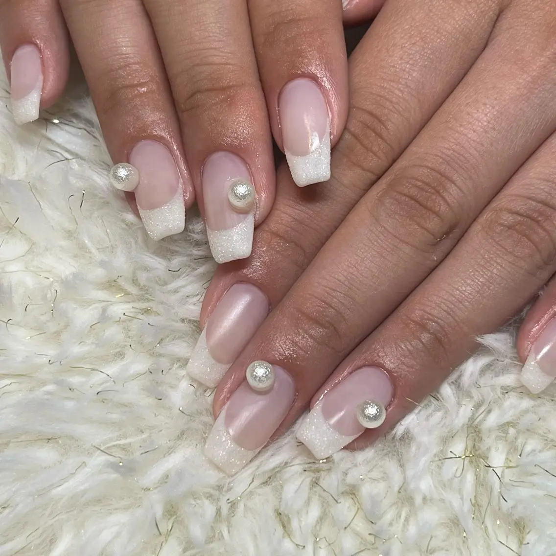 ネイル フレンチネイル ハンドネイル NORA nail UMEDA MAIのネイルデザイン
