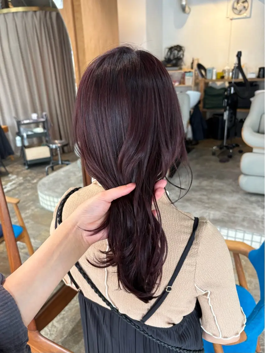 セミロング カット ヘアカラー 樽川 紗月のヘアスタイル