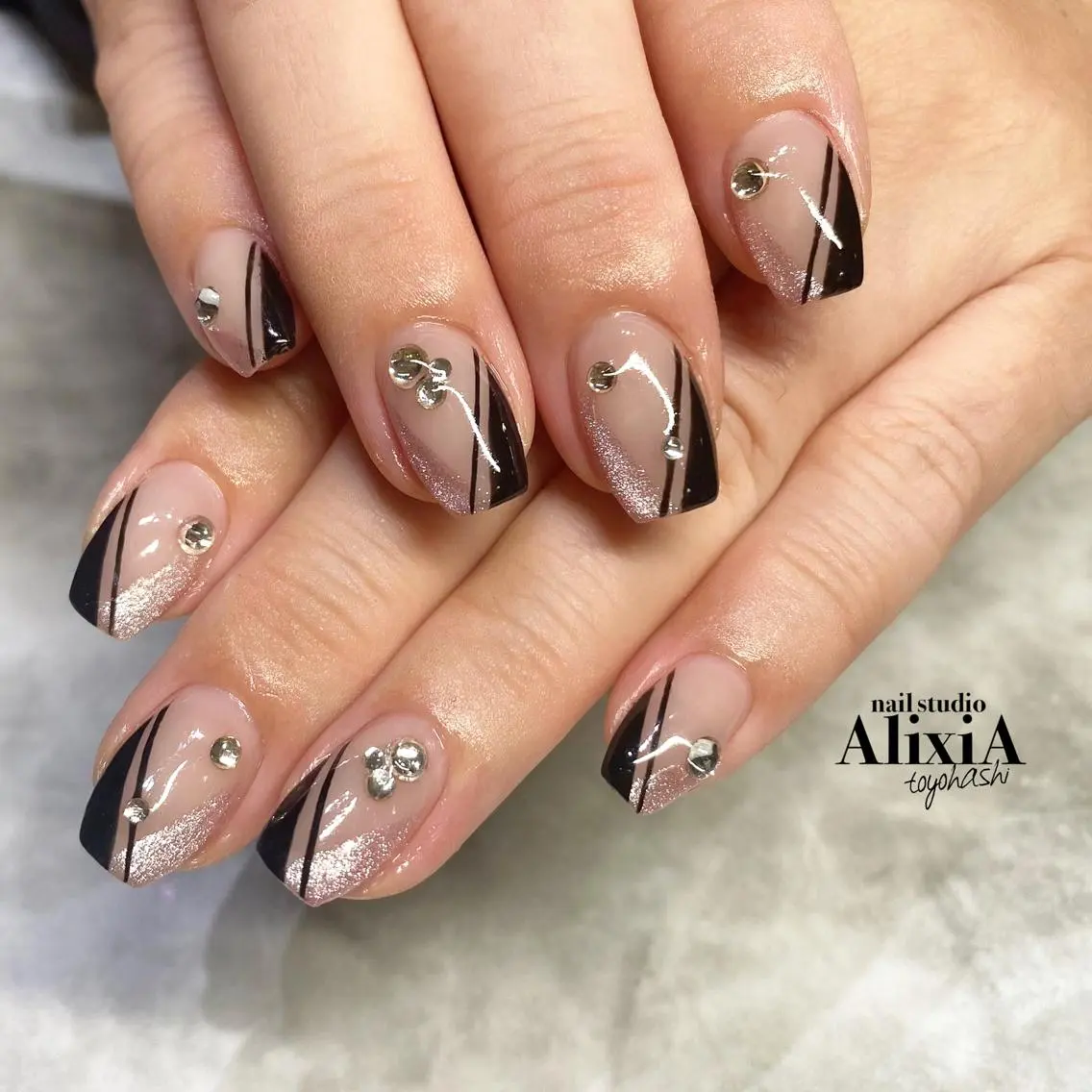 ネイル ハンドネイル AlixiA ゆみのネイルデザイン
