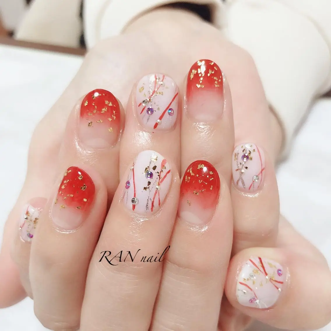 ネイル 成人式 フラワーネイル 卒業式 キラキラネイル オフィスネイル ハンドネイル フットネイル RAN nailのネイルデザイン