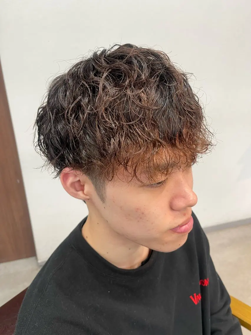 パーマ メンズ シノザキ キナのヘアスタイル