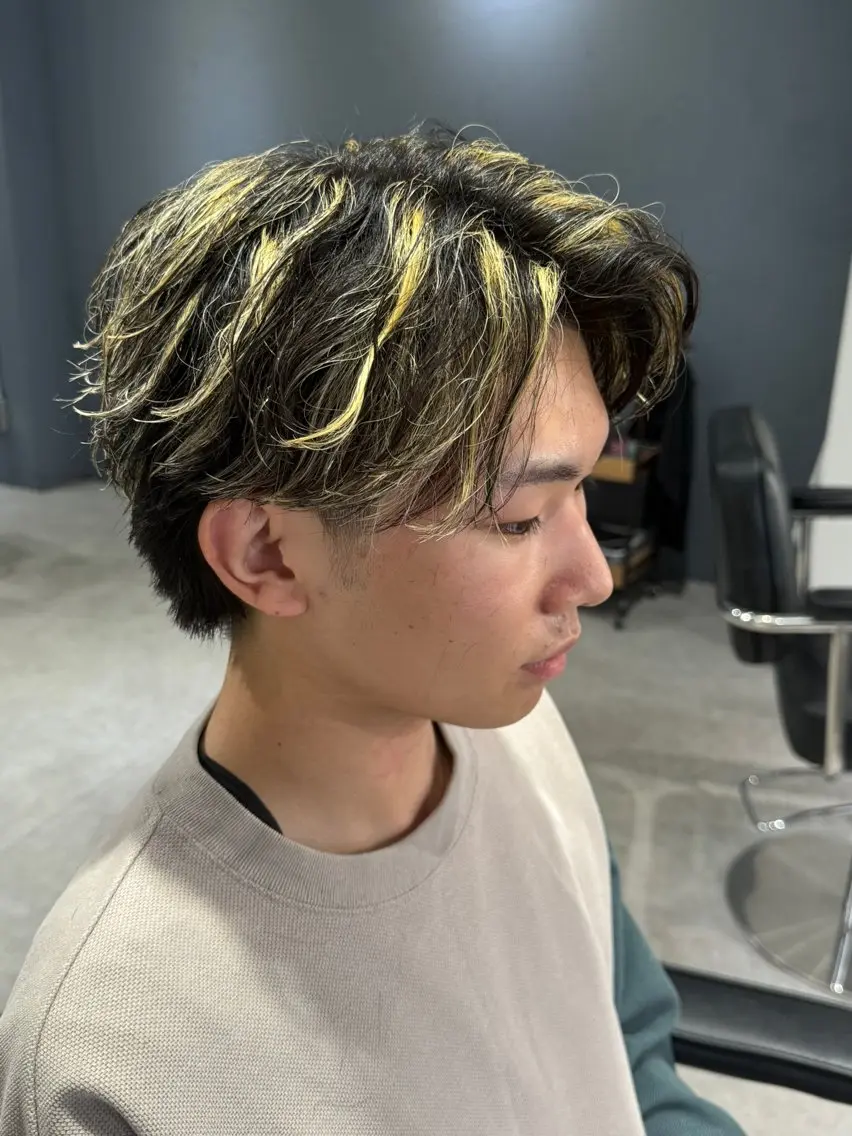 カラー メンズ フェザーパーマ メンズメッシュ メンズパーマ メッシュ カット ヘアカラー 布施メンズ特化美容師 秋山 涼のヘアスタイル
