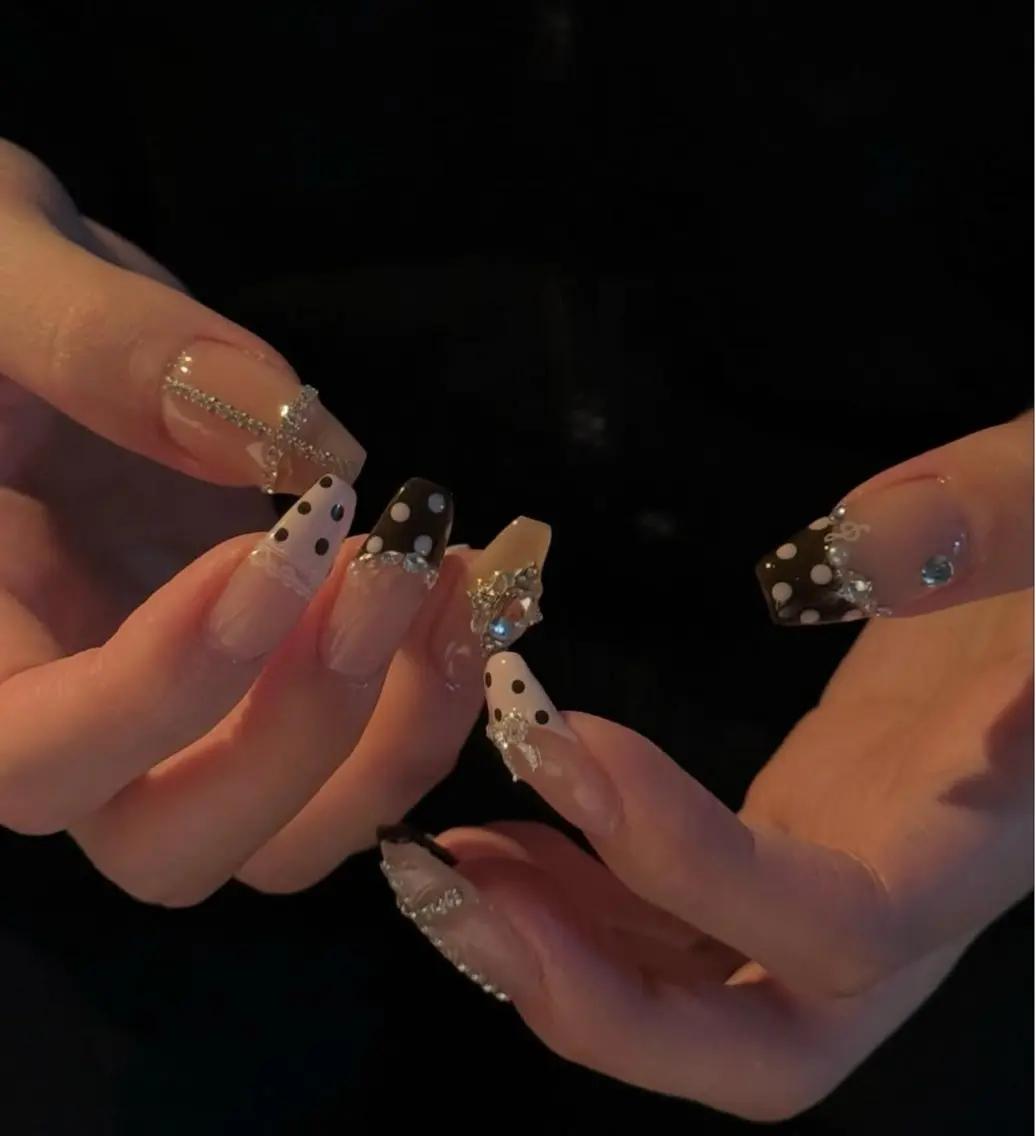 ネイル NiJi Nailsのネイルデザイン