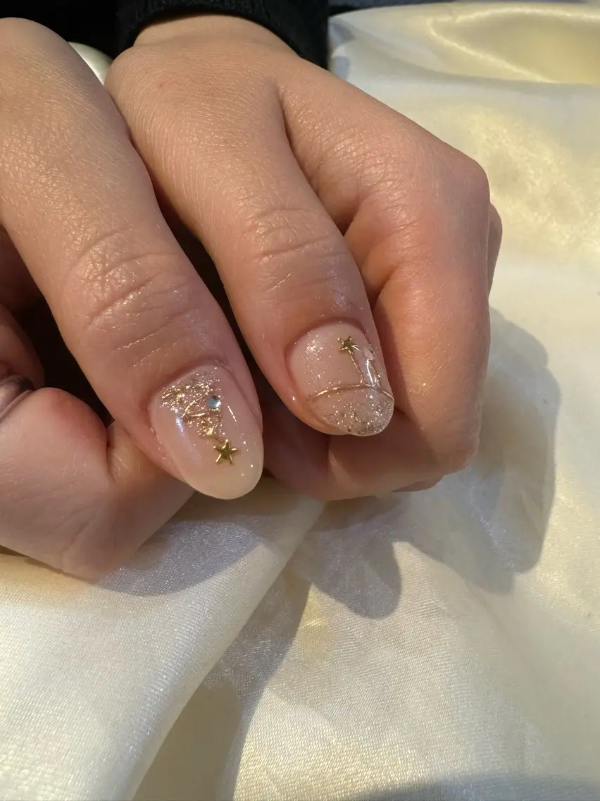 ネイル ハンドネイル 藤井 里緒奈のネイルデザイン