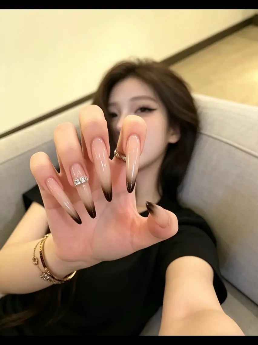 ネイル ハンドネイル 大久保YISnail スカルプ専門店のネイルデザイン