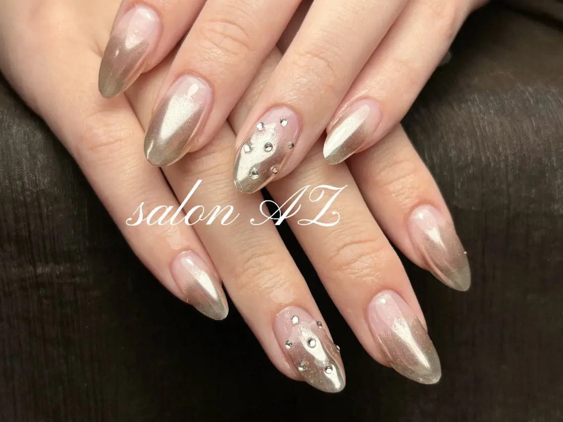 ネイル 長さ出し フットネイル フレンチネイル マグネットネイル ニュアンスネイル ハンドネイル salon AZのネイルデザイン