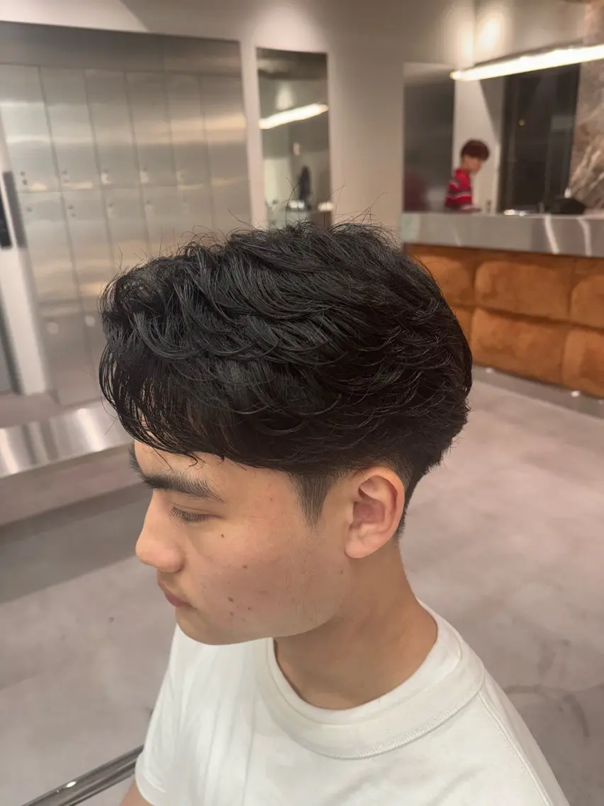 パーマ メンズ フェザーパーマ メンズパーマ ブリーチ/パーマ特化 片平和寿のヘアスタイル